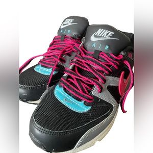 USED— Air Max NIKE Command Running Shoes Women's Size 8.5.